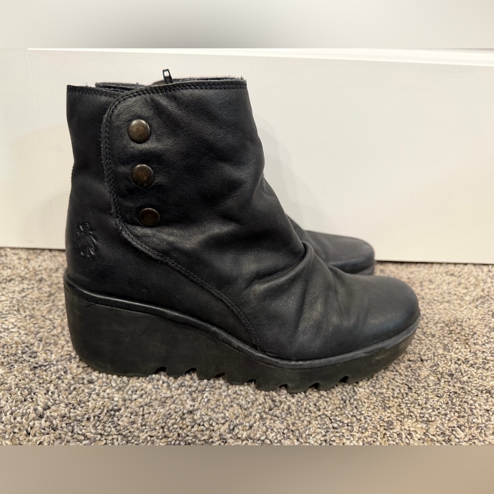 Fly London brom Black Leather Ankle Boots size 40 - Picture 2 of 8